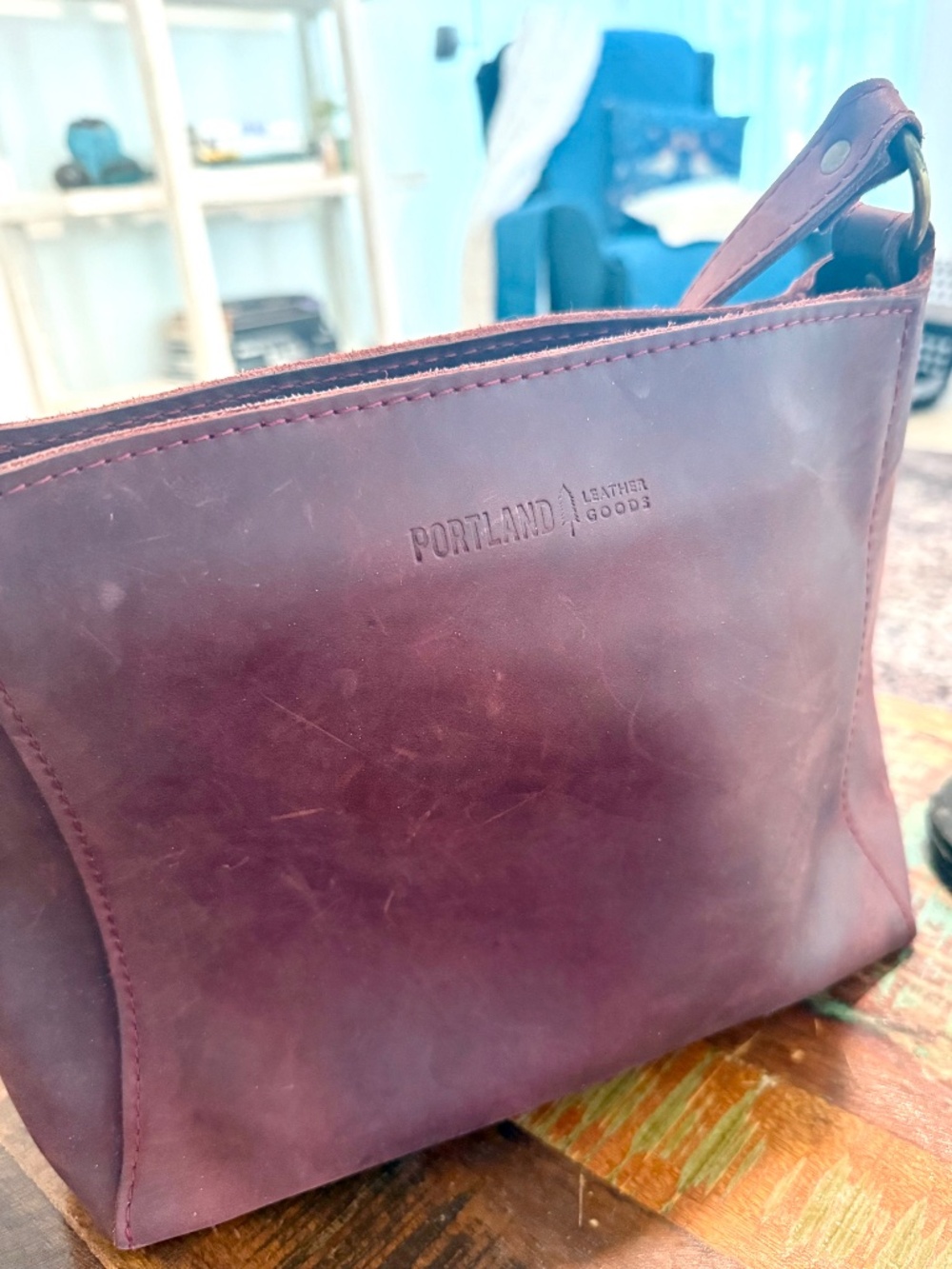 Dark merlot leather bag from Portland leather co. - Picture 5 of 8